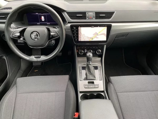 Škoda Superb 2.0 TDI DSG Style - foto 5