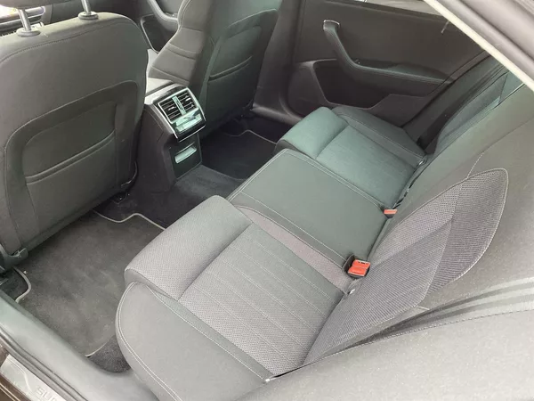 Škoda Superb 2.0 TDI DSG Style - foto 7