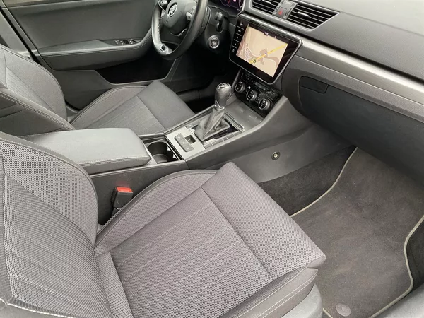 Škoda Superb 2.0 TDI DSG Style - foto 8