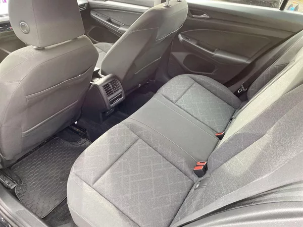 Volkswagen Golf 1.0 TSI LIFE - foto 7