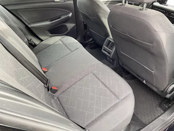 Volkswagen Golf 1.0 TSI LIFE - foto 9