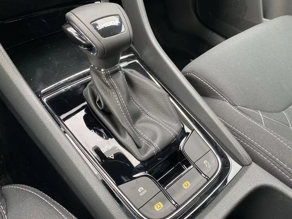 Škoda Karoq 1.5 TSI DSG Sportline - foto 14