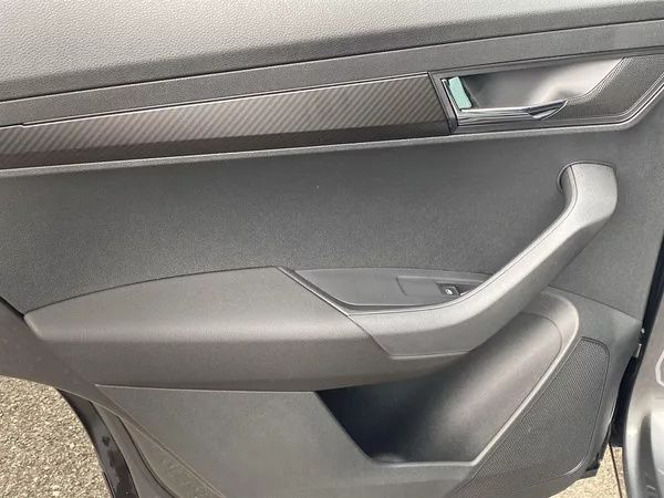 Škoda Karoq 1.5 TSI DSG Sportline - foto 36
