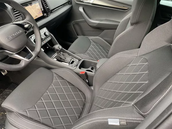 Škoda Karoq 1.5 TSI DSG Sportline - foto 6