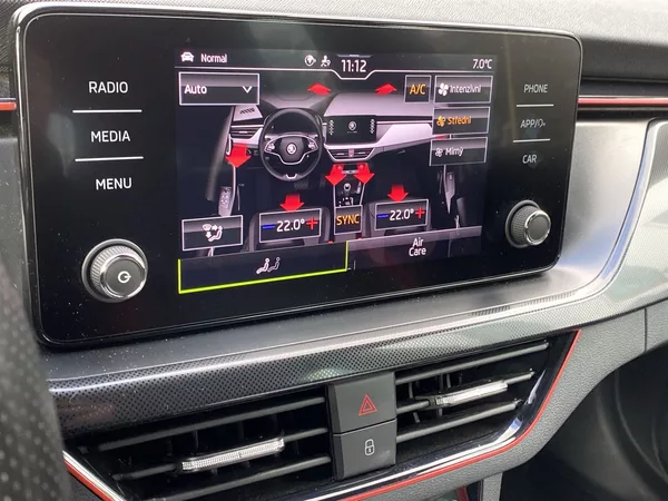 Škoda Kamiq 1.0 TSI DSG Monte Carlo - foto 12
