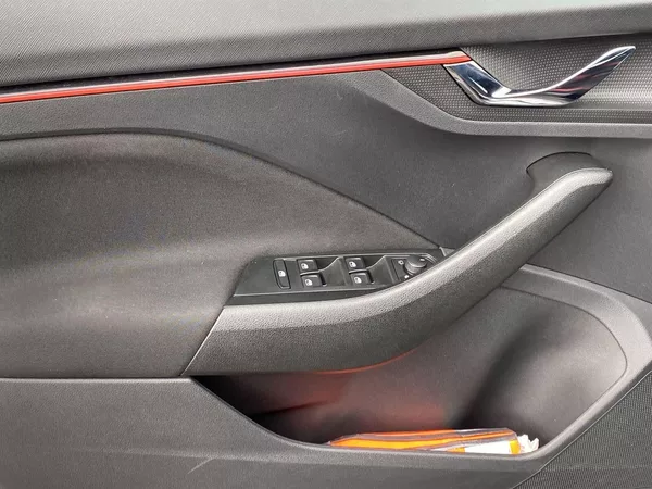 Škoda Kamiq 1.0 TSI DSG Monte Carlo - foto 25