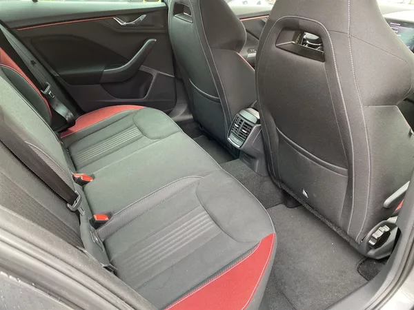 Škoda Kamiq 1.0 TSI DSG Monte Carlo - foto 9
