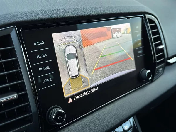 Škoda Karoq 2.0 TSI 4x4 DSG Sportline - foto 13