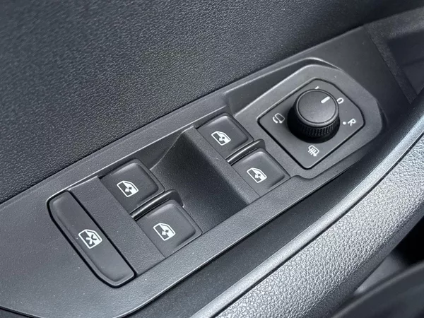 Škoda Karoq 2.0 TSI 4x4 DSG Sportline - foto 18