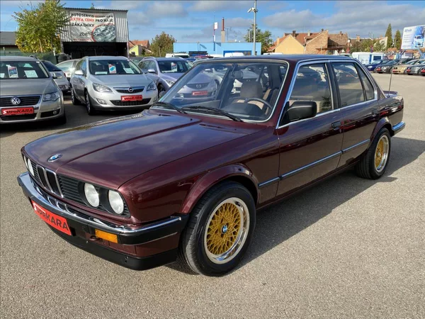 BMW Řada 3 2.7 325e 112.356km! Plná servi