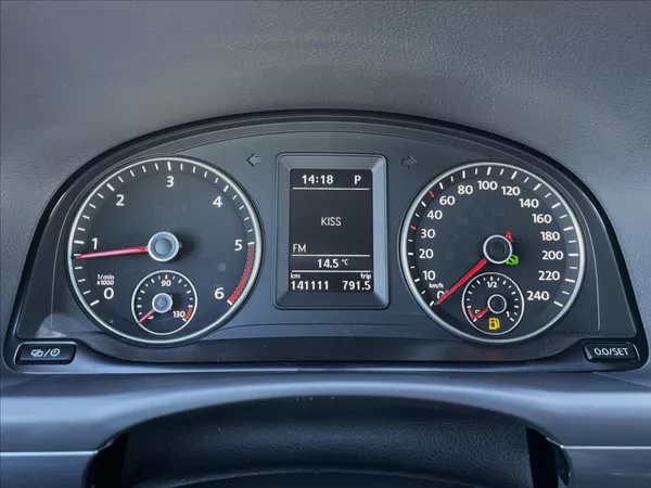 Volkswagen Touran 1.6 TDI DSG 7míst Comfortline - foto 18