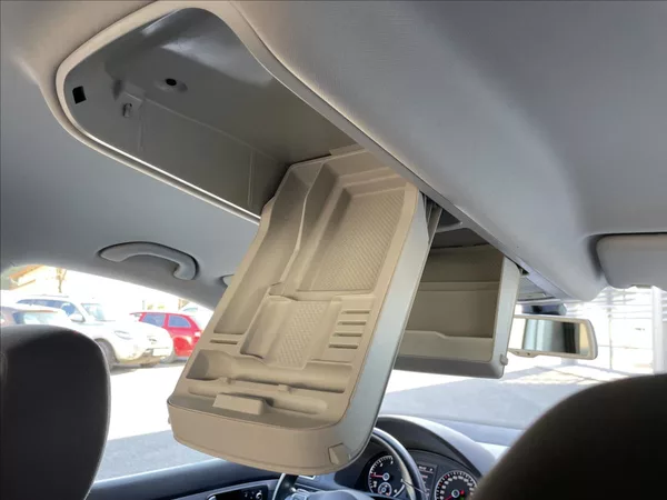 Volkswagen Touran 1.6 TDI DSG 7míst Comfortline - foto 37
