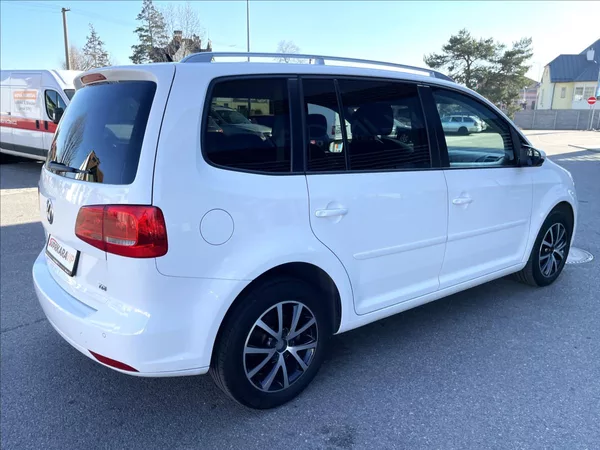 Volkswagen Touran 1.6 TDI DSG 7míst Comfortline - foto 5
