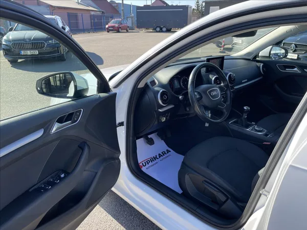 Audi A3 1,6 TDi SB*D.Klima*Alu*Navi*Ta - foto 10