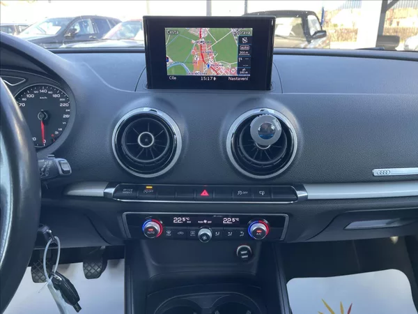 Audi A3 1,6 TDi SB*D.Klima*Alu*Navi*Ta - foto 14