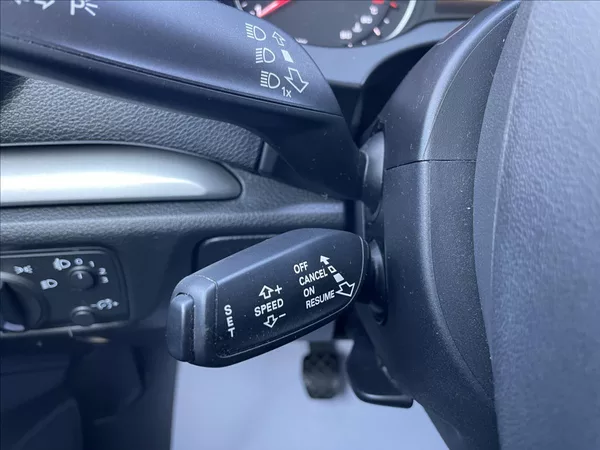 Audi A3 1,6 TDi SB*D.Klima*Alu*Navi*Ta - foto 32