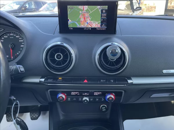 Audi A3 1,6 TDi SB*D.Klima*Alu*Navi*Ta - foto 35