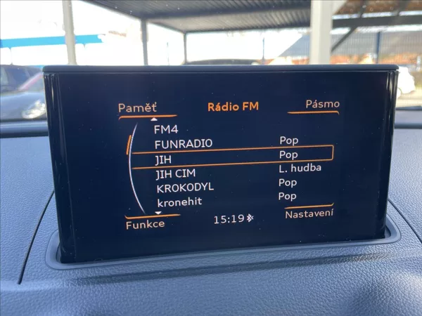 Audi A3 1,6 TDi SB*D.Klima*Alu*Navi*Ta - foto 37