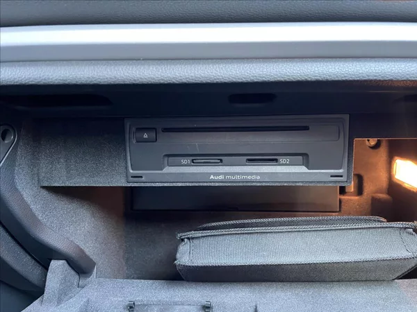 Audi A3 1,6 TDi SB*D.Klima*Alu*Navi*Ta - foto 43
