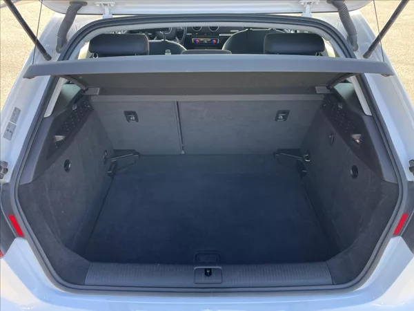 Audi A3 1,6 TDi SB*D.Klima*Alu*Navi*Ta - foto 45
