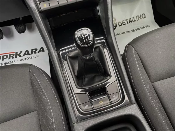 Škoda Karoq 1,0 TSI 85 kW D.Klima*Vyhř.Sed - foto 24