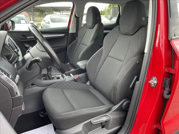 Škoda Karoq 1,0 TSI 85 kW D.Klima*Vyhř.Sed - foto 26