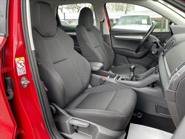 Škoda Karoq 1,0 TSI 85 kW D.Klima*Vyhř.Sed - foto 29