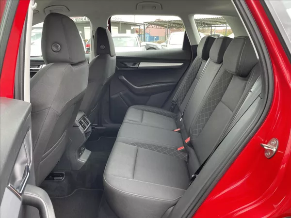 Škoda Karoq 1,0 TSI 85 kW D.Klima*Vyhř.Sed - foto 33