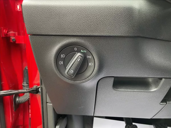 Škoda Karoq 1,0 TSI 85 kW D.Klima*Vyhř.Sed - foto 34