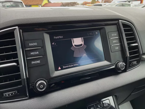 Škoda Karoq 1,0 TSI 85 kW D.Klima*Vyhř.Sed - foto 42