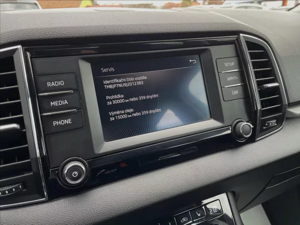 Škoda Karoq 1,0 TSI 85 kW D.Klima*Vyhř.Sed - foto 51