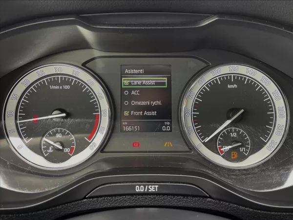 Škoda Karoq 1,6 TDI 85 kW D.Klima*ACC*Navi - foto 12
