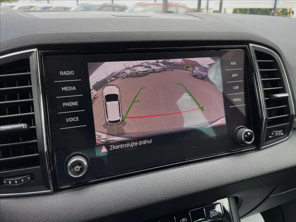 Škoda Karoq 1,6 TDI 85 kW D.Klima*ACC*Navi - foto 44