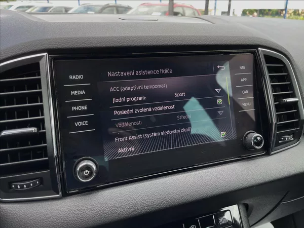 Škoda Karoq 1,6 TDI 85 kW D.Klima*ACC*Navi - foto 50