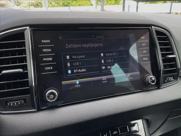 Škoda Karoq 1,6 TDI 85 kW D.Klima*ACC*Navi - foto 56