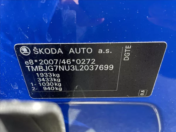Škoda Karoq 1,6 TDI 85 kW D.Klima*ACC*Navi - foto 64