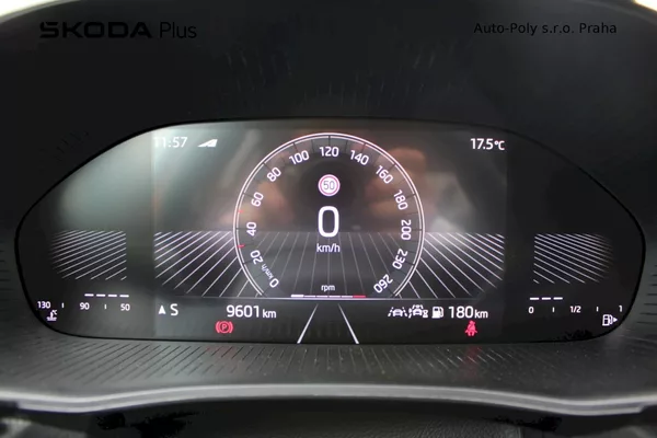 Škoda Fabia Top Selection 1.0 TSI 70kw M5F - foto 14