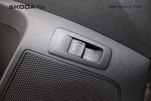 Škoda Karoq Top Selection 2,0 TDI 110kW 4x - foto 27