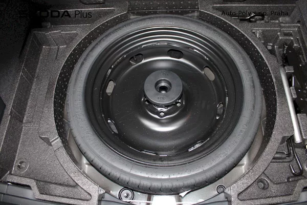 Škoda Karoq Top Selection 2,0 TDI 110kW 4x - foto 28