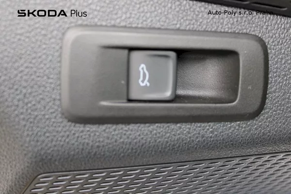 Škoda Octavia Style 2,0 TDI 110kW DSG - foto 9