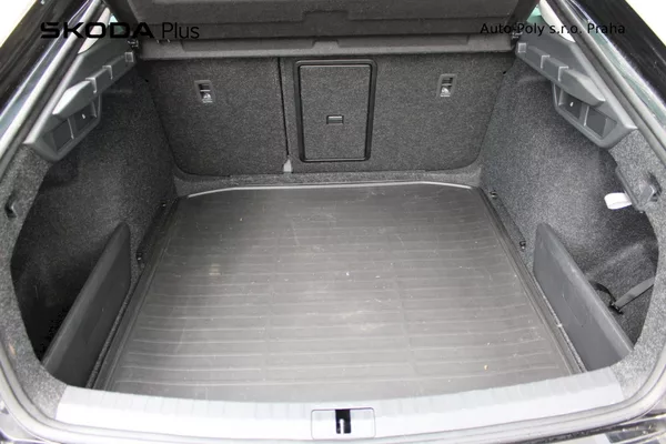 Škoda Octavia Top Selection 2,0 TDI 110kW DS - foto 23