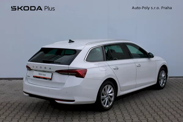 Škoda Octavia Combi Top Selection 2.0 TDI 11 - foto 2