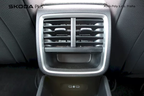 Škoda Octavia Combi Top Selection 2.0 TDI 11 - foto 25