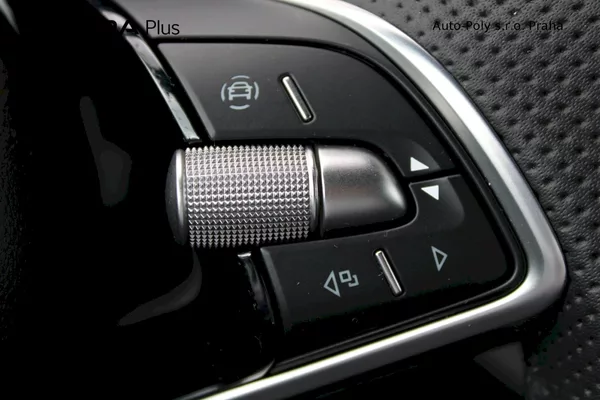 Škoda Octavia Sportline Combi 2.0 TDI 110kw - foto 13