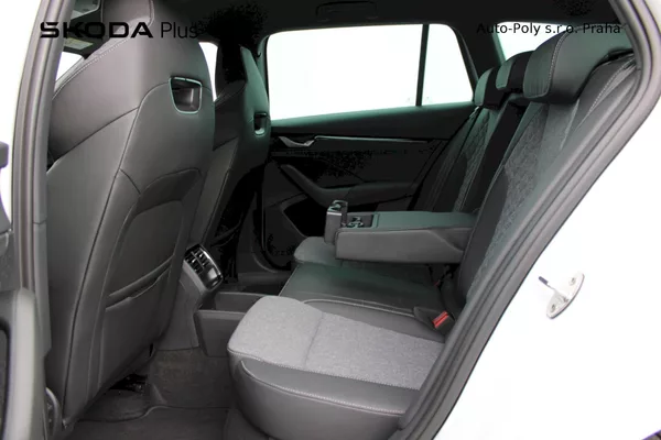 Škoda Octavia Sportline Combi 2.0 TDI 110kw - foto 23