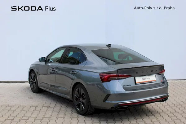 Škoda Octavia RS 2.0 TSI 195kw DSG - foto 7