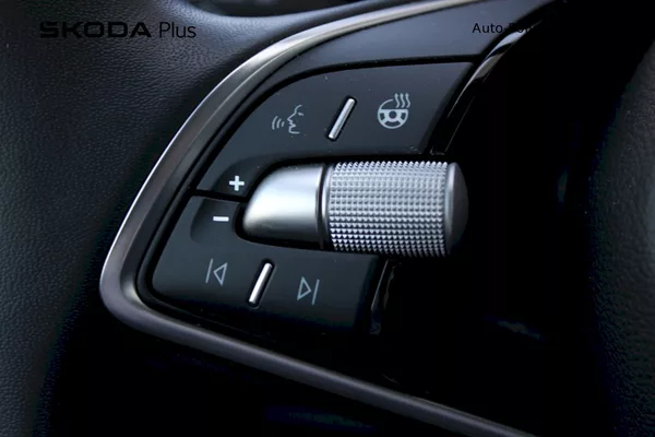 Škoda Scala Top Selection 1,0 TSI 85kW - foto 11