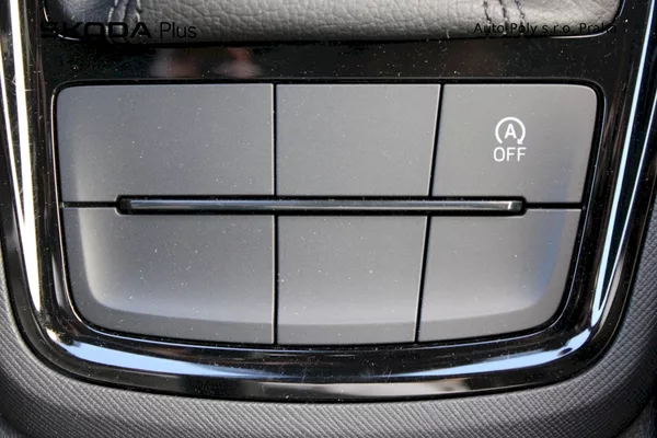 Škoda Scala Drive 1.0 TSI 85kW MP6 - foto 16