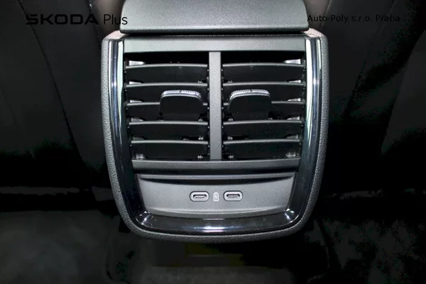 Škoda Scala Selection 1,5 TSI 110kW DSG - foto 21
