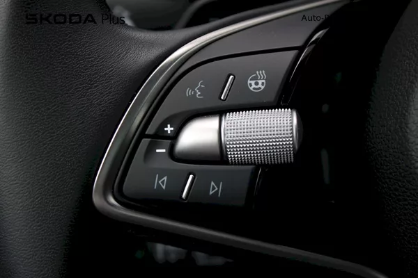 Škoda Scala Selection 1,5 TSI 110kW DSG - foto 9